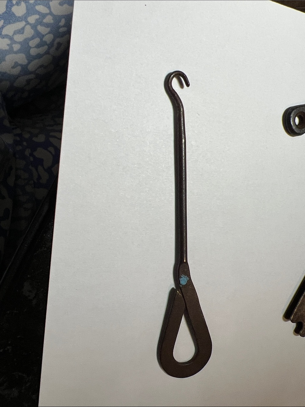 Antique 1900’s button fasteners and bottle opener - Picture 2 of 15